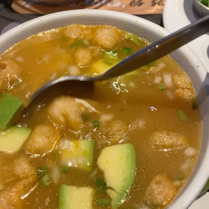 Chicharrón en Salsa Verde: Un Viaje Culinario