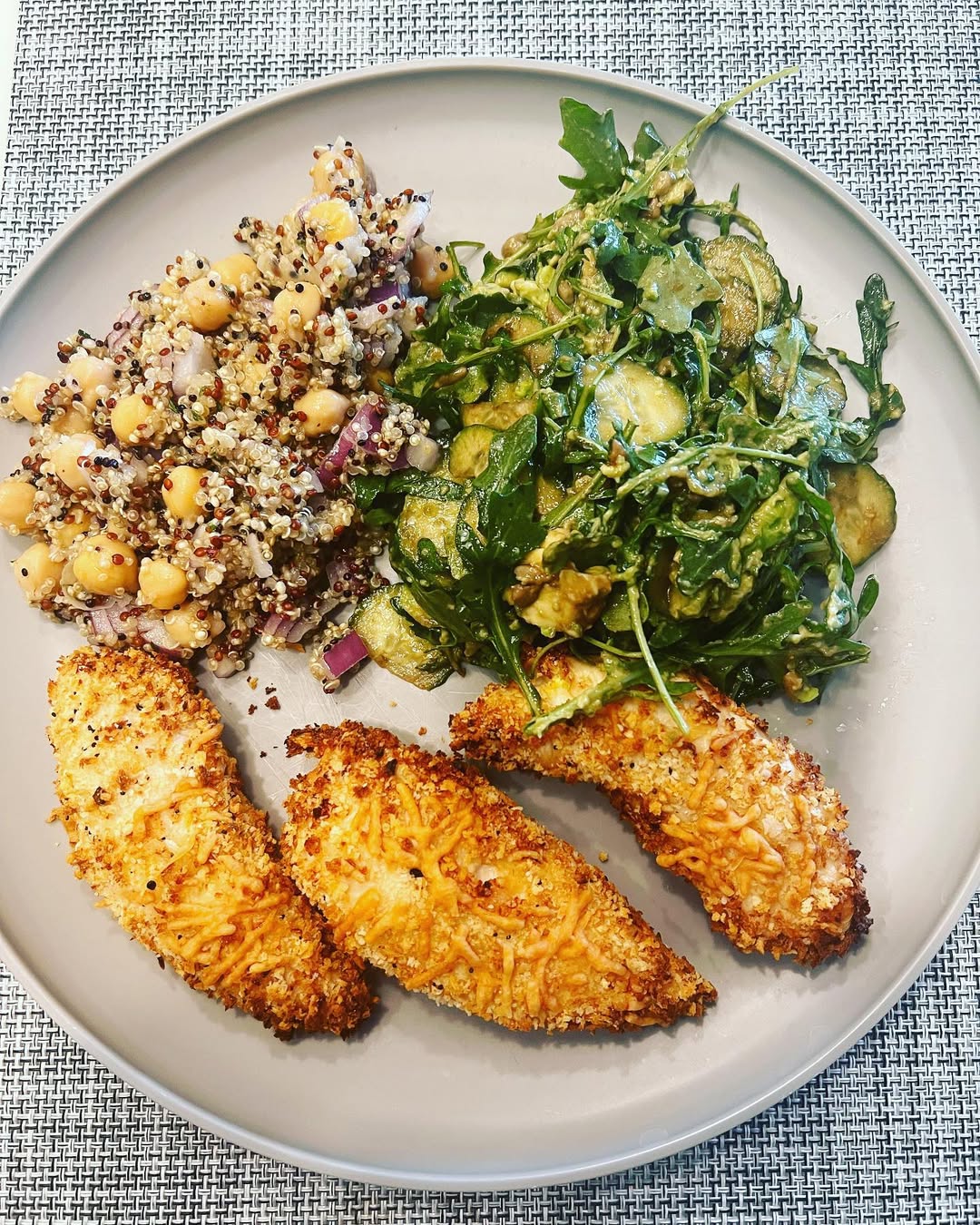 Chicharrón en Salsa Verde: Un Viaje Culinario