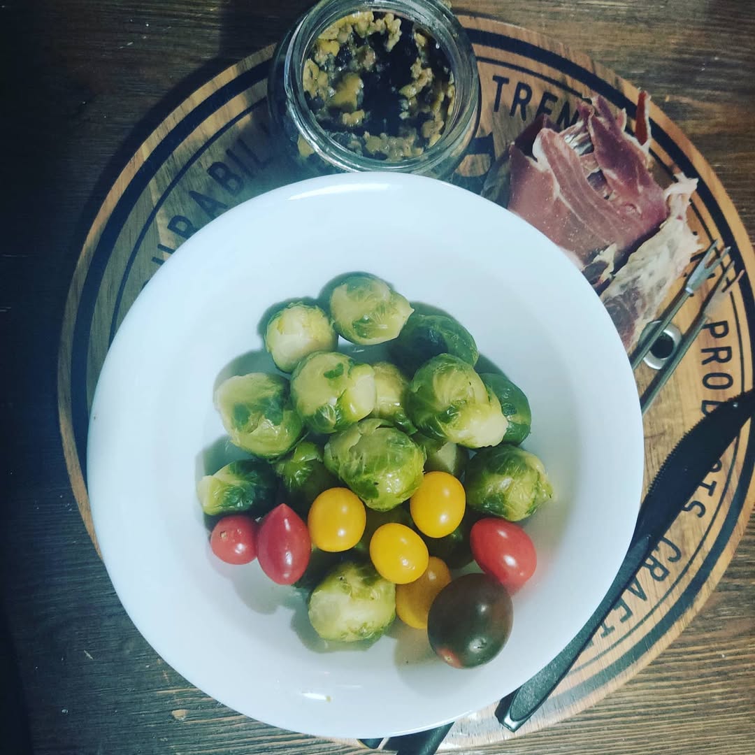 Chicharrón en Salsa Verde: Un Viaje Culinario