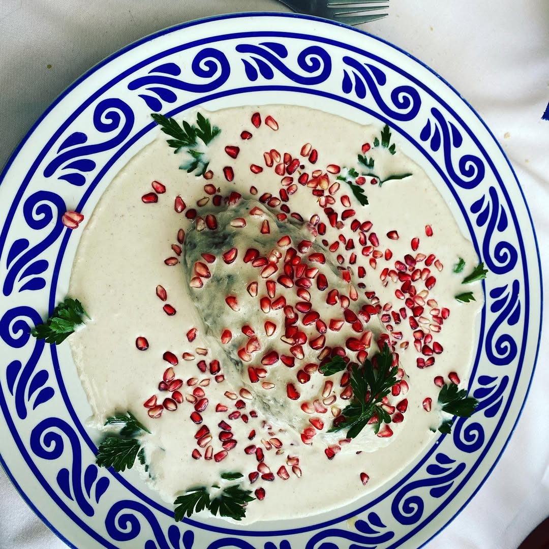 Chicharrón en Salsa Verde: Un Viaje Culinario