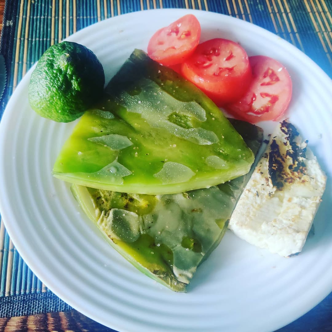 Chicharrón en Salsa Verde: Un Viaje Culinario