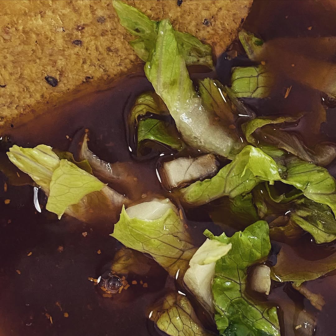 Chicharrón en Salsa Verde: Un Viaje Culinario