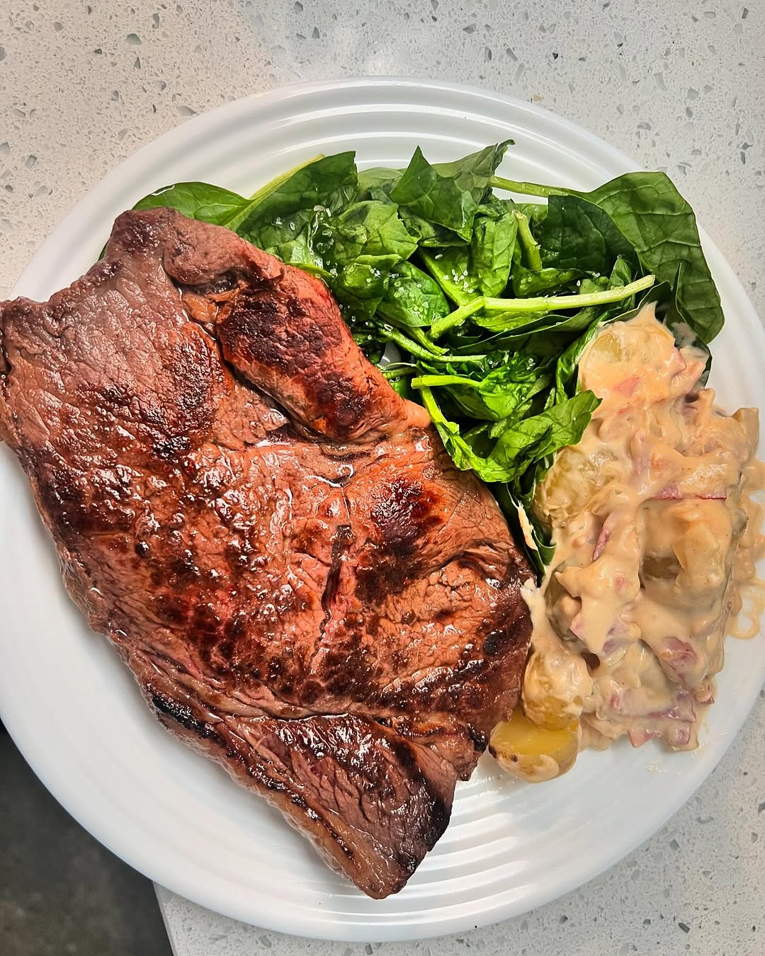 Chicharrón en Salsa Verde: Un Viaje Culinario