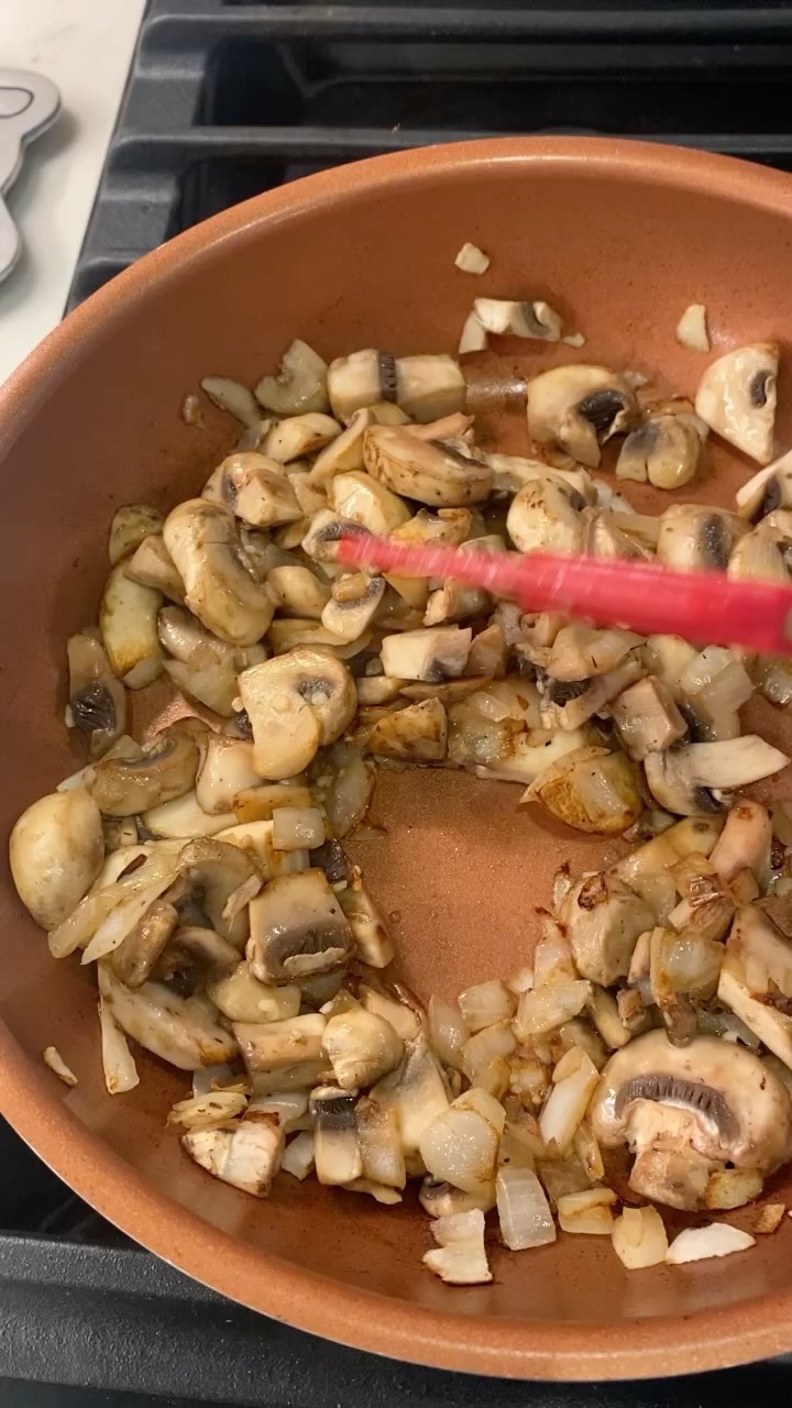 Chicharrón en Salsa Verde: Un Viaje Culinario
